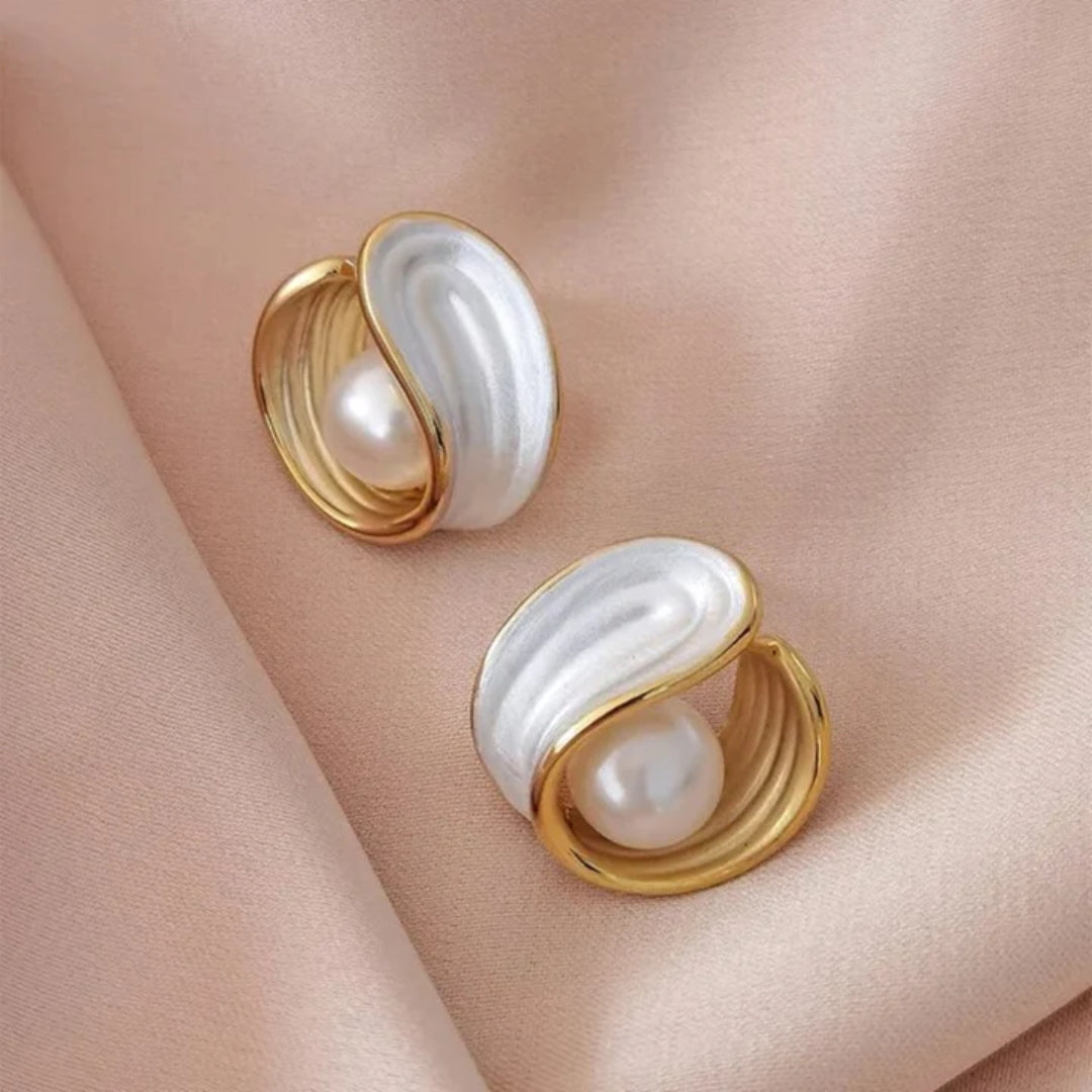 Boucles d'oreilles de luxe avec opale blanche et perles en or